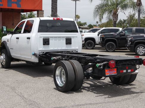 Used 2021 RAM 5500 Tradesman w/ Chrome Appearance Group RWD image 6