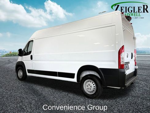 Used 2025 RAM ProMaster 2500 w/ Convenience Group FWD image 3