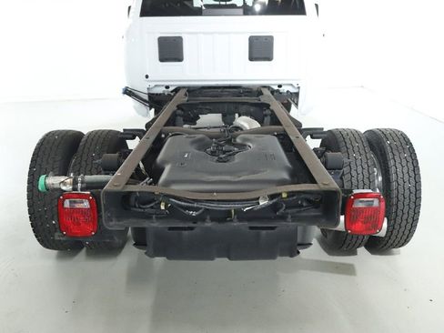 Used 2024 RAM 4500 SLT w/ Quick Order Package 2YG SLT image 44