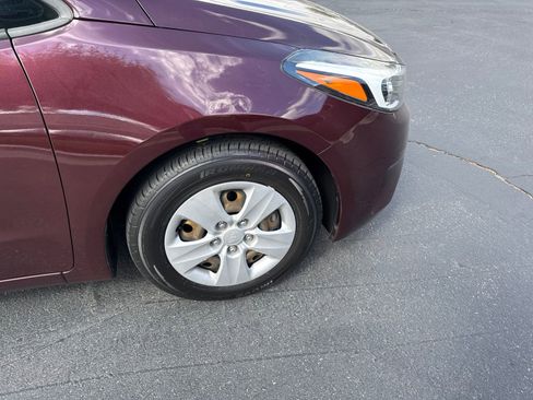 Certified 2017 Kia Forte LX FWD image 21