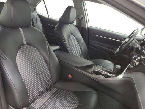 Used 2024 Toyota Camry SE FWD image 14