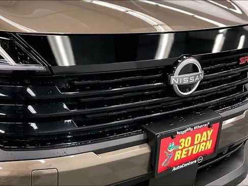 New 2026 Nissan Kicks SR w/ SR Premium Package image 15