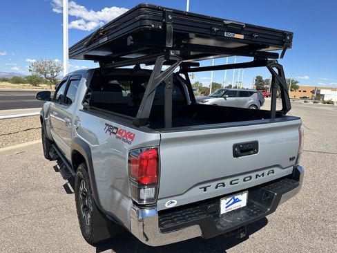 Used 2021 Toyota Tacoma TRD Off-Road image 5