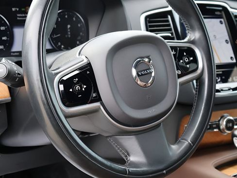 Used 2021 Volvo XC90 T6 Momentum w/ Protection Package Premier AWD/4WD image 20