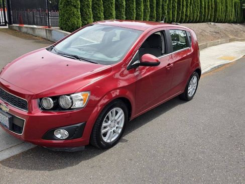 Used 2012 Chevrolet Sonic LT FWD image 1