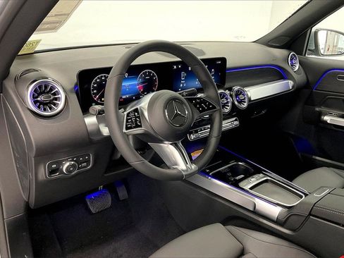 New 2026 Mercedes-Benz GLB 250 4MATIC image 8