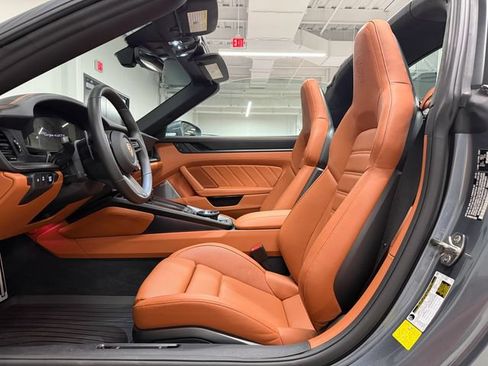 Certified 2026 Porsche 911 Targa 4 GTS AWD/4WD image 5