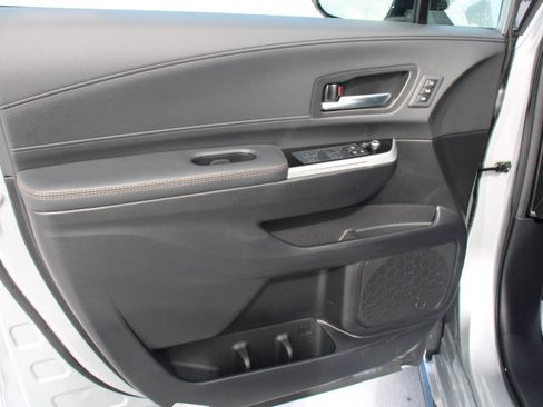 Certified 2025 Toyota Sienna Limited image 10