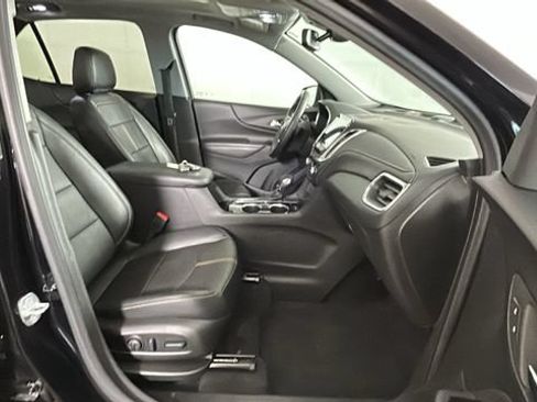 Used 2023 Chevrolet Equinox Premier AWD/4WD image 31