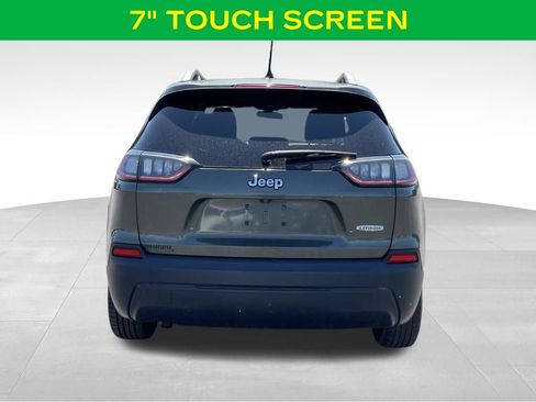 Used 2019 Jeep Cherokee Latitude w/ Popular Appearance Group FWD image 9