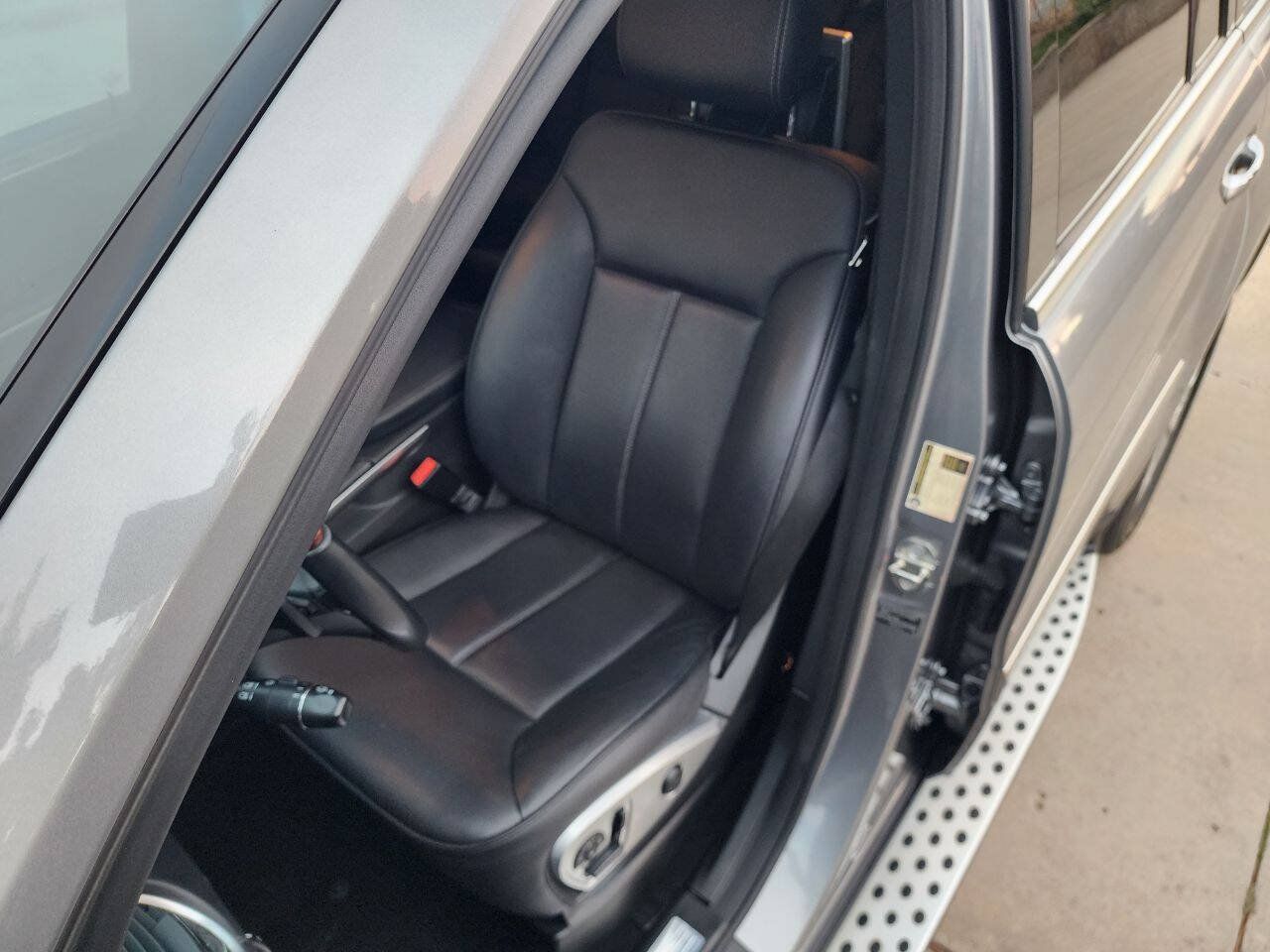 Used 2012 Mercedes-Benz GL 450 4MATIC image 12