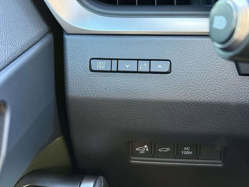 Used 2024 Lexus GX 550 image 25