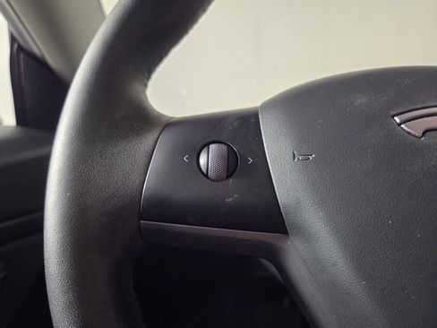 Used 2021 Tesla Model 3 Long Range image 18