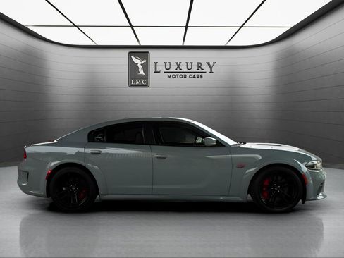 Used 2022 Dodge Charger Scat Pack image 2