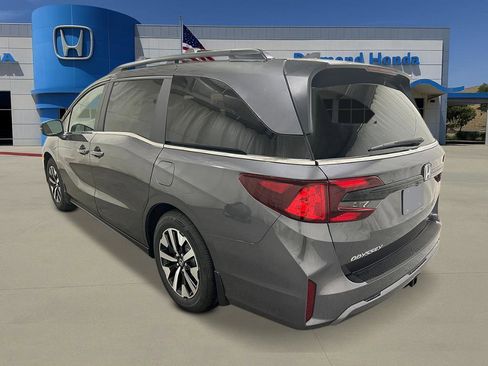 New 2026 Honda Odyssey EX-L image 3