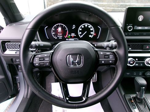 Used 2025 Honda Civic Sport image 18