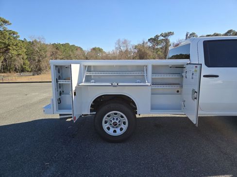 New 2026 GMC Sierra 3500 Pro w/ Convenience Package image 23