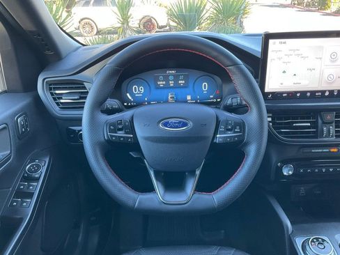 Used 2024 Ford Escape ST-Line Elite w/ Premium Technology Package image 33