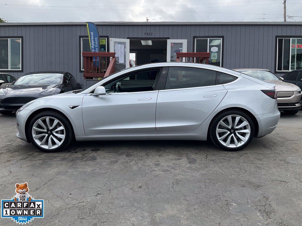 Used 2018 Tesla Model 3 Long Range RWD image 5