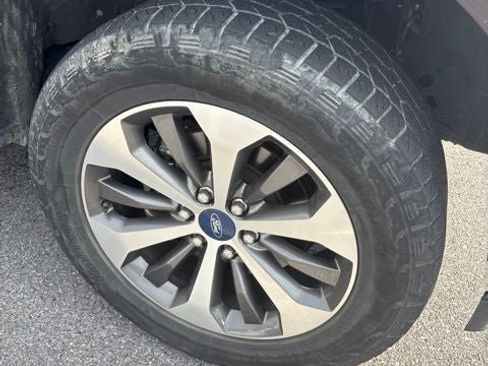 Used 2019 Ford F150 XL w/ Equipment Group 101A Mid AWD/4WD image 24