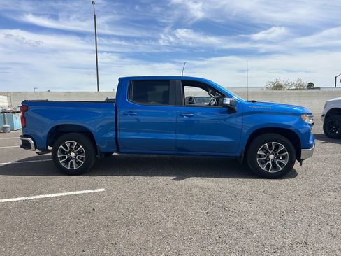 Used 2022 Chevrolet Silverado 1500 LT RWD image 6