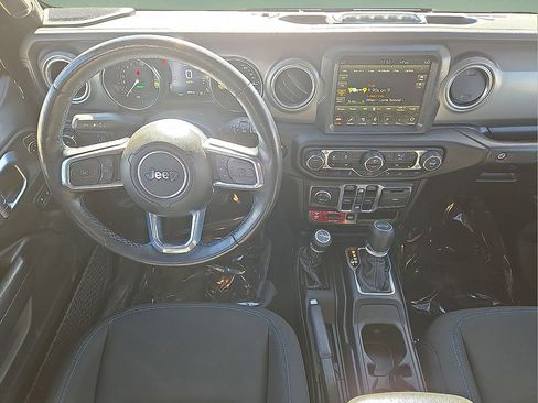 Used 2023 Jeep Wrangler Unlimited Rubicon 4xe image 18