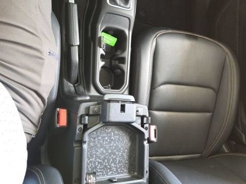 Used 2024 Jeep Wrangler Unlimited Sahara w/ Technology Group AWD/4WD image 61