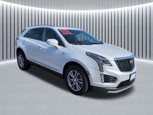 Used 2022 Cadillac XT5 Premium Luxury image 2