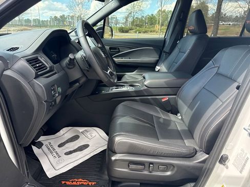 Certified 2024 Honda Passport TrailSport image 10