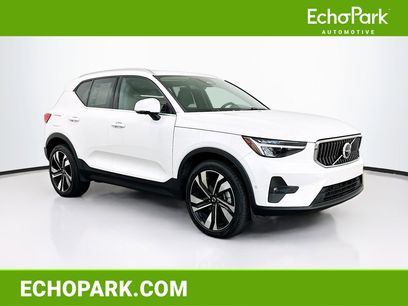 Used 2025 Volvo XC40 B5 Plus