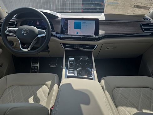 New 2025 Volkswagen Atlas SEL Premium R-Line image 16