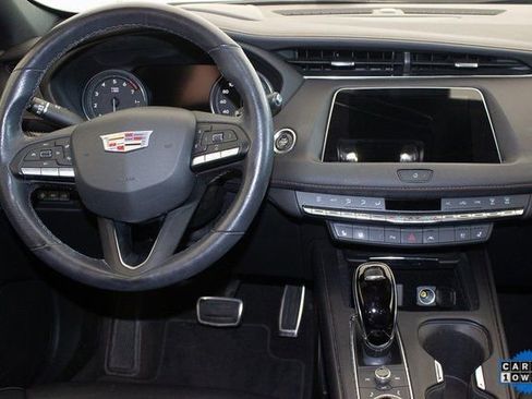 Used 2022 Cadillac XT4 Sport w/ Comfort Package image 16