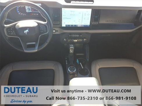 Used 2023 Ford Bronco Wildtrak image 10