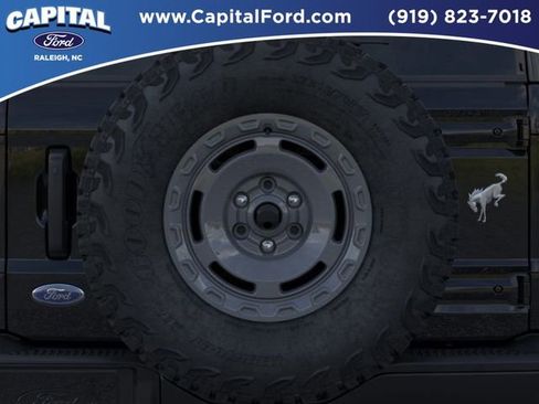 New 2025 Ford Bronco Badlands image 24