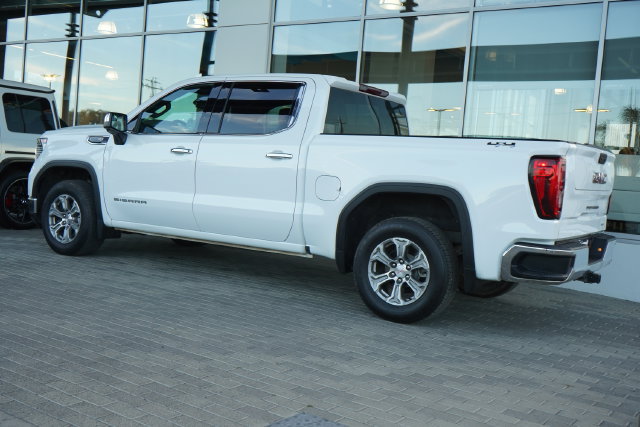 Used 2025 GMC Sierra 1500 SLT AWD/4WD image 6