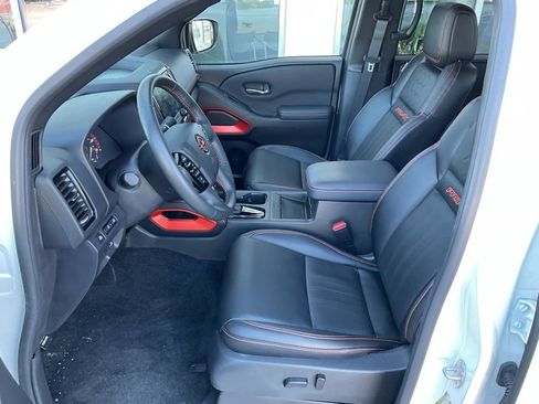 Used 2023 Nissan Frontier PRO-4X w/ Pro-4X Premium Package AWD/4WD image 10
