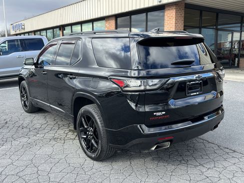 Used 2020 Chevrolet Traverse Premier w/ Redline Edition image 8