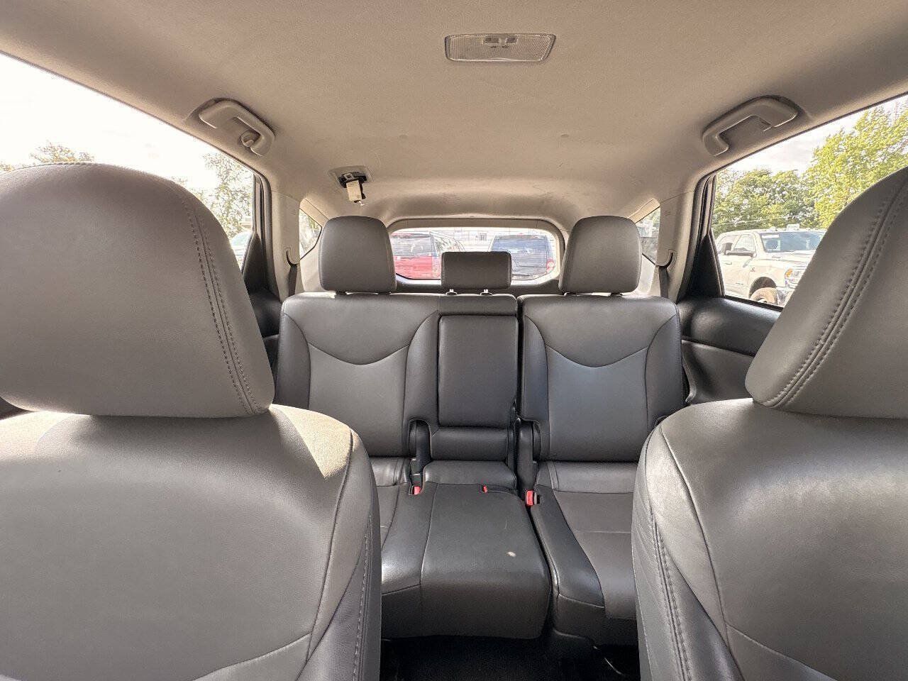 Used 2012 Toyota Prius V Five FWD image 25
