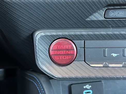 Used 2025 Ford Mustang Dark Horse image 22