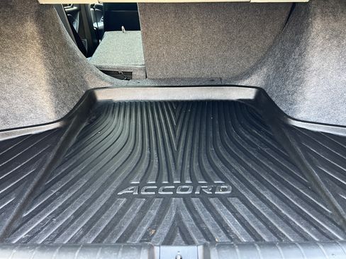 Used 2020 Honda Accord Touring image 20
