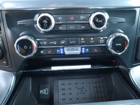 New 2025 Ford F150 Lariat w/ Equipment Group 502A High image 7