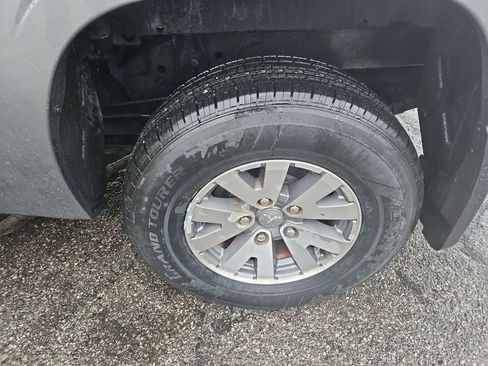 Used 2007 Mitsubishi Raider LS image 27