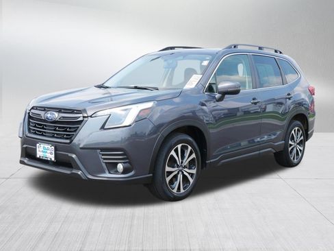 Used 2023 Subaru Forester Limited AWD/4WD image 3