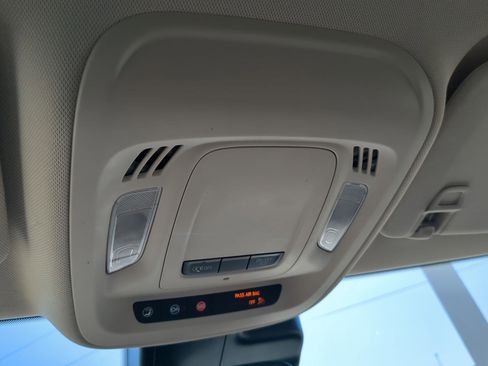 Used 2022 Buick Envision Preferred FWD image 19