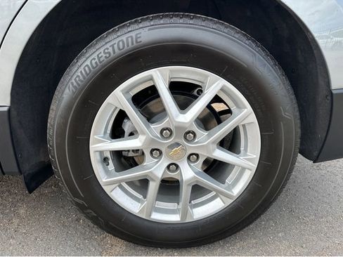 Used 2023 Chevrolet Equinox LT AWD/4WD image 15