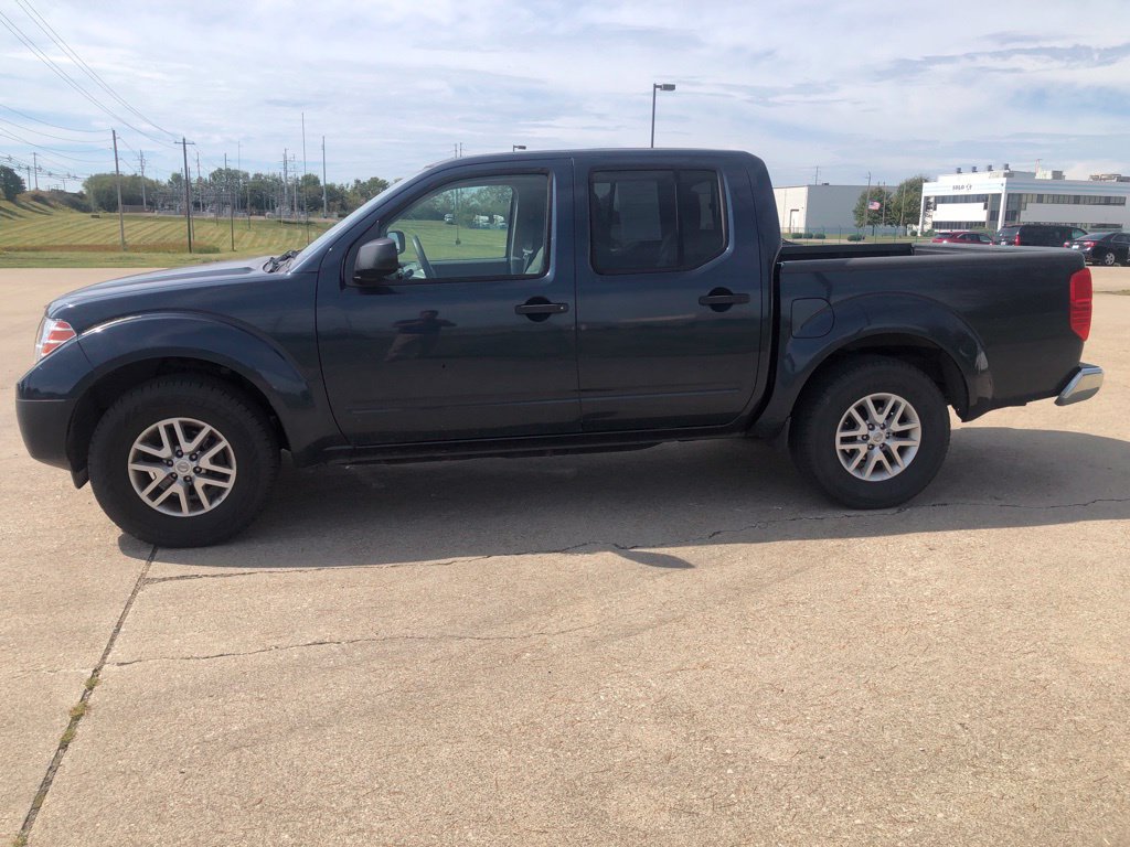Used 2019 Nissan Frontier SV RWD image 1