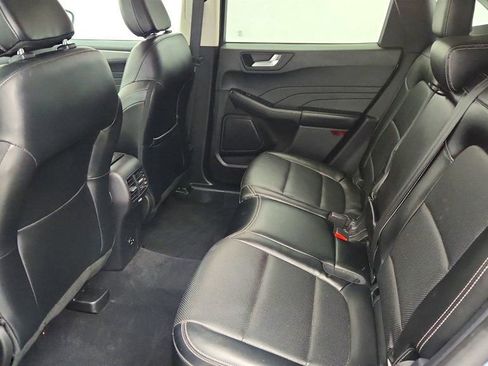 Used 2022 Ford Escape Titanium image 21