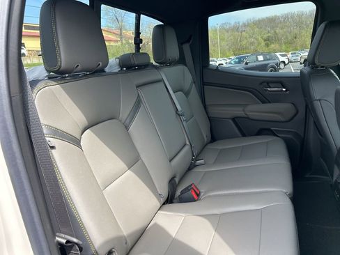 New 2026 Chevrolet Colorado ZR2 w/ Technology Package AWD/4WD image 47