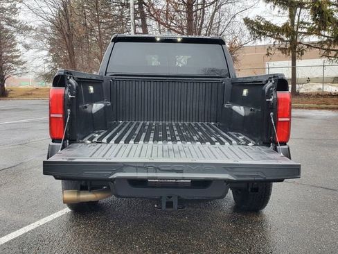 Used 2024 Toyota Tacoma TRD Off-Road image 8