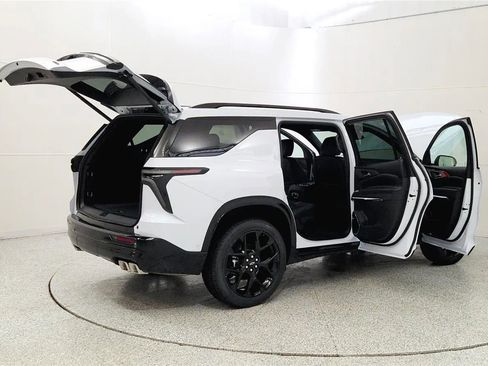 New 2026 Chevrolet Traverse RS AWD/4WD image 12
